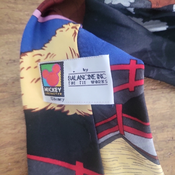 Vintage 90's Cowboy Mickey Mouse Western Disney Tie - Picture 7 of 9